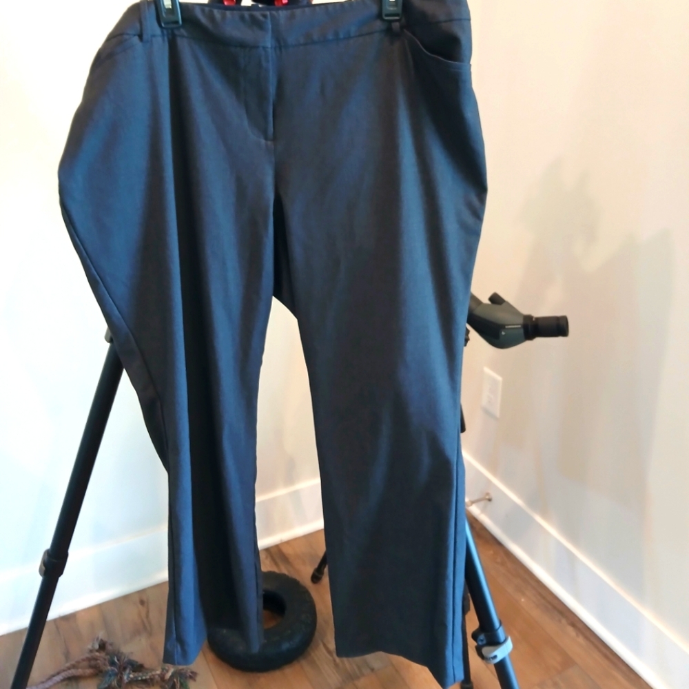 Plus 16W Short Women's Dark Grey Dress Pants. 2 Side Seam & 2 Back Pockets.